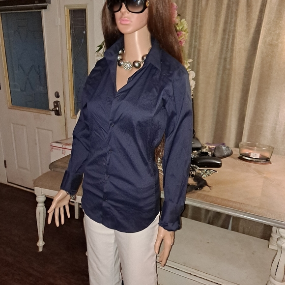 Zara button up top, size m , stretch, new with tags - Picture 5 of 10